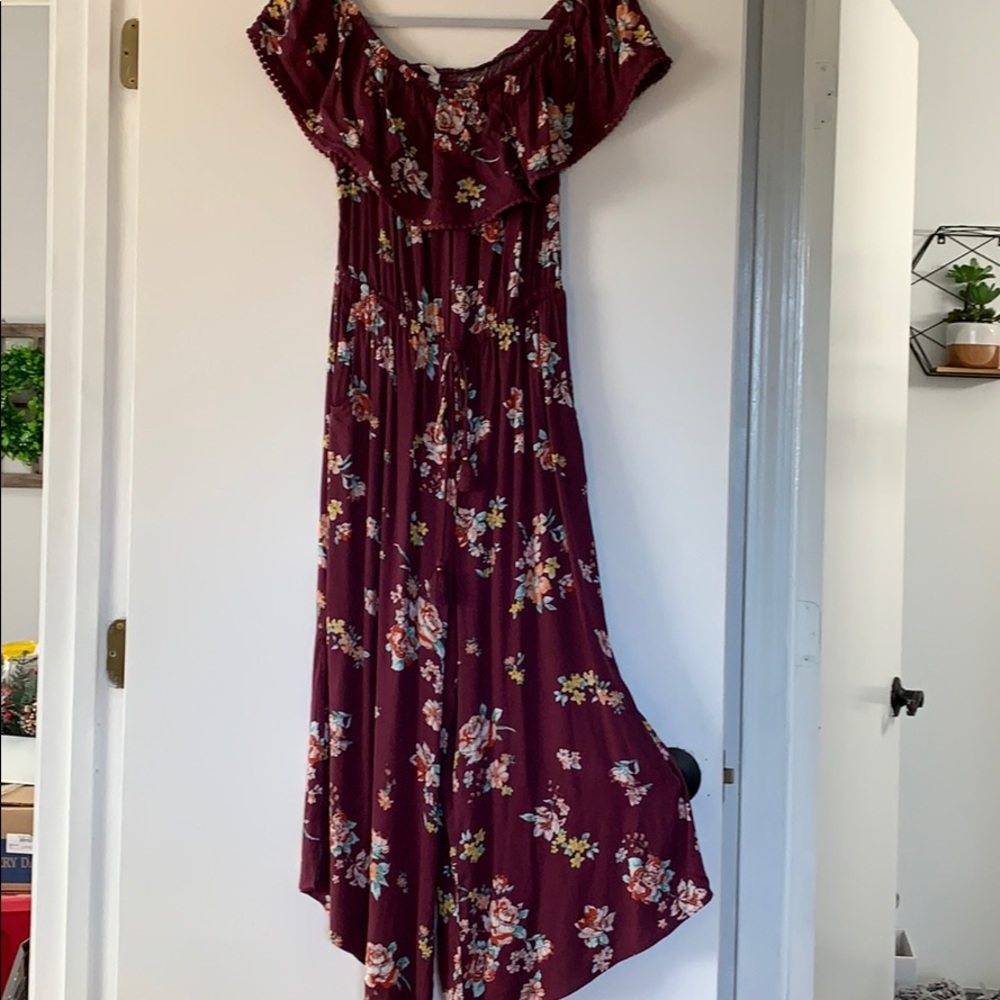 Off-the-shoulder pants romper with pockets